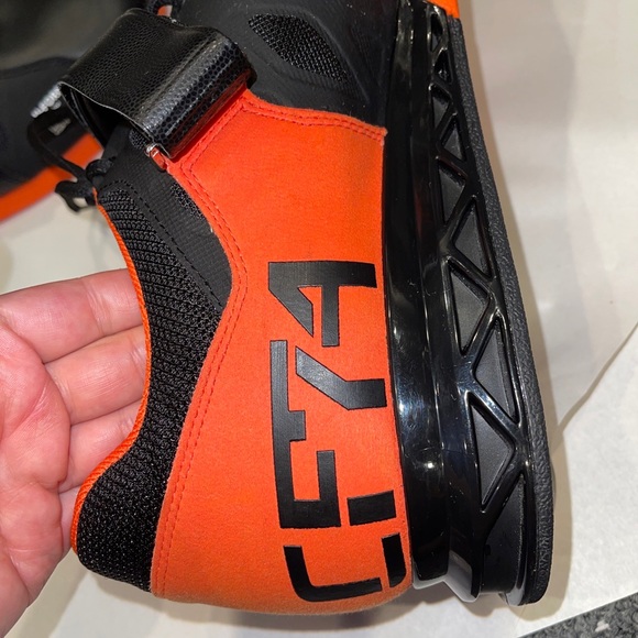 Reebok CrossFit men’s shoes in size 15, black and orange, NWOT, laced sneakers - Picture 13 of 16